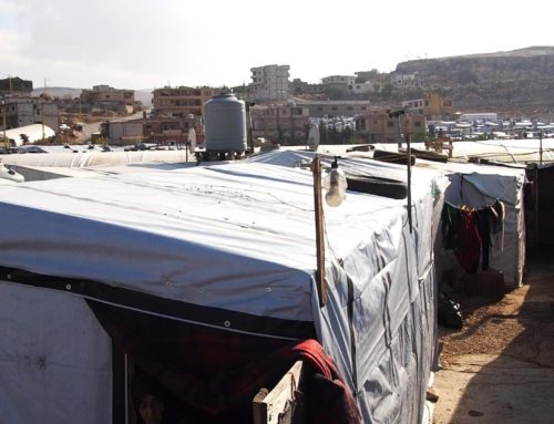 أمام طرق مسدودة:  1,600 عائلة سورية في لبنان يسجلون على “العودة الطوعية”