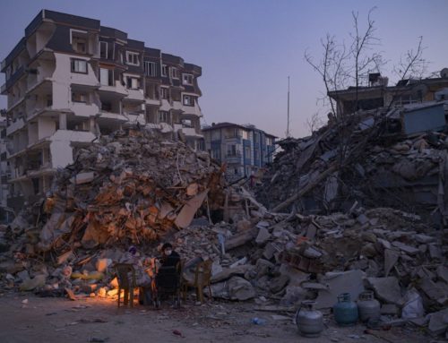 الممارسات التمييزية ضد السوريين تفسد الاستجابة التركية لزلزال شرق المتوسط