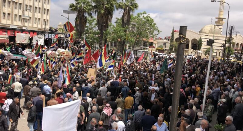 Hundreds of demonstrators gather at Suwayda city’s downtown al-Karama (Dignity) Square days after Syrian regime military reinforcements arrived in the southern province, 3/5/2024 (Nour al-Nashit/Syria Direct)